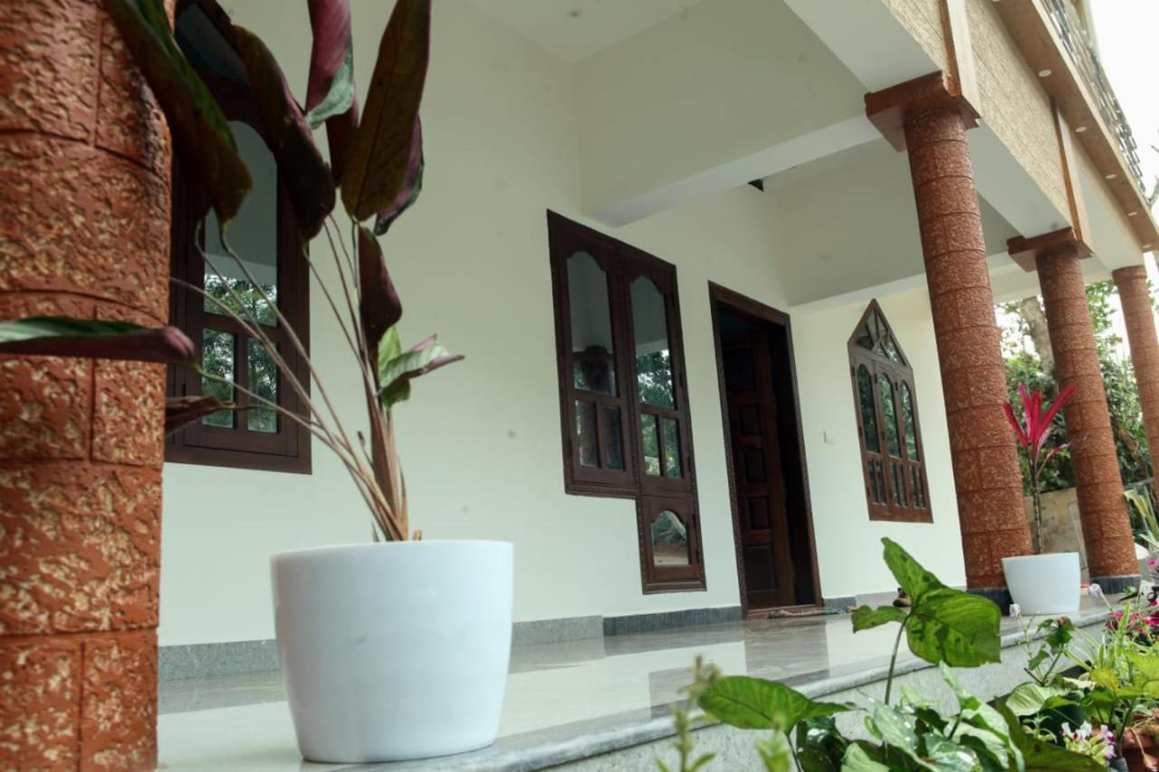 Annus Homestay Ramakkalmedu Ngoại thất bức ảnh