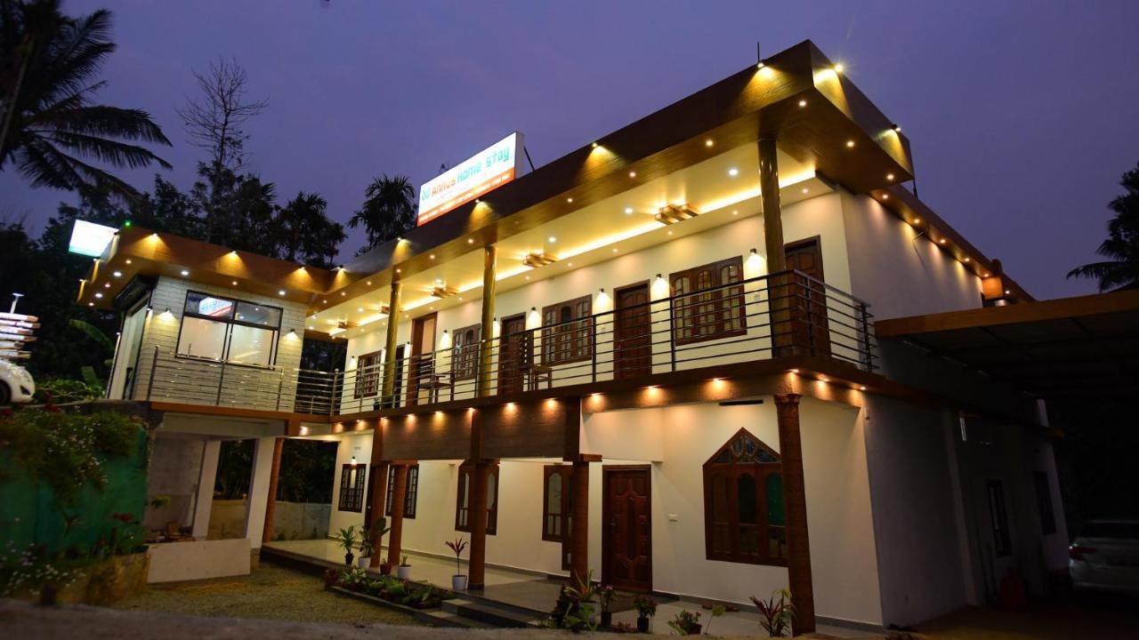 Annus Homestay Ramakkalmedu Ngoại thất bức ảnh
